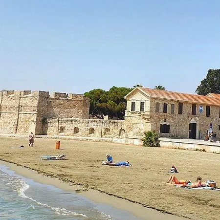 شقة Easybook Cy 205