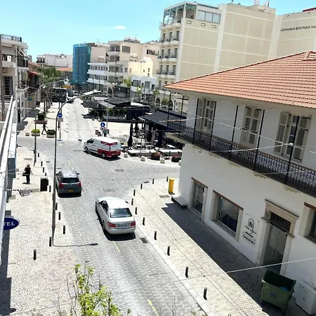 Easybook Cy 205 شقة