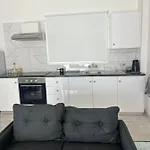 Easybook Cy 205 Apartamento Lárnaca